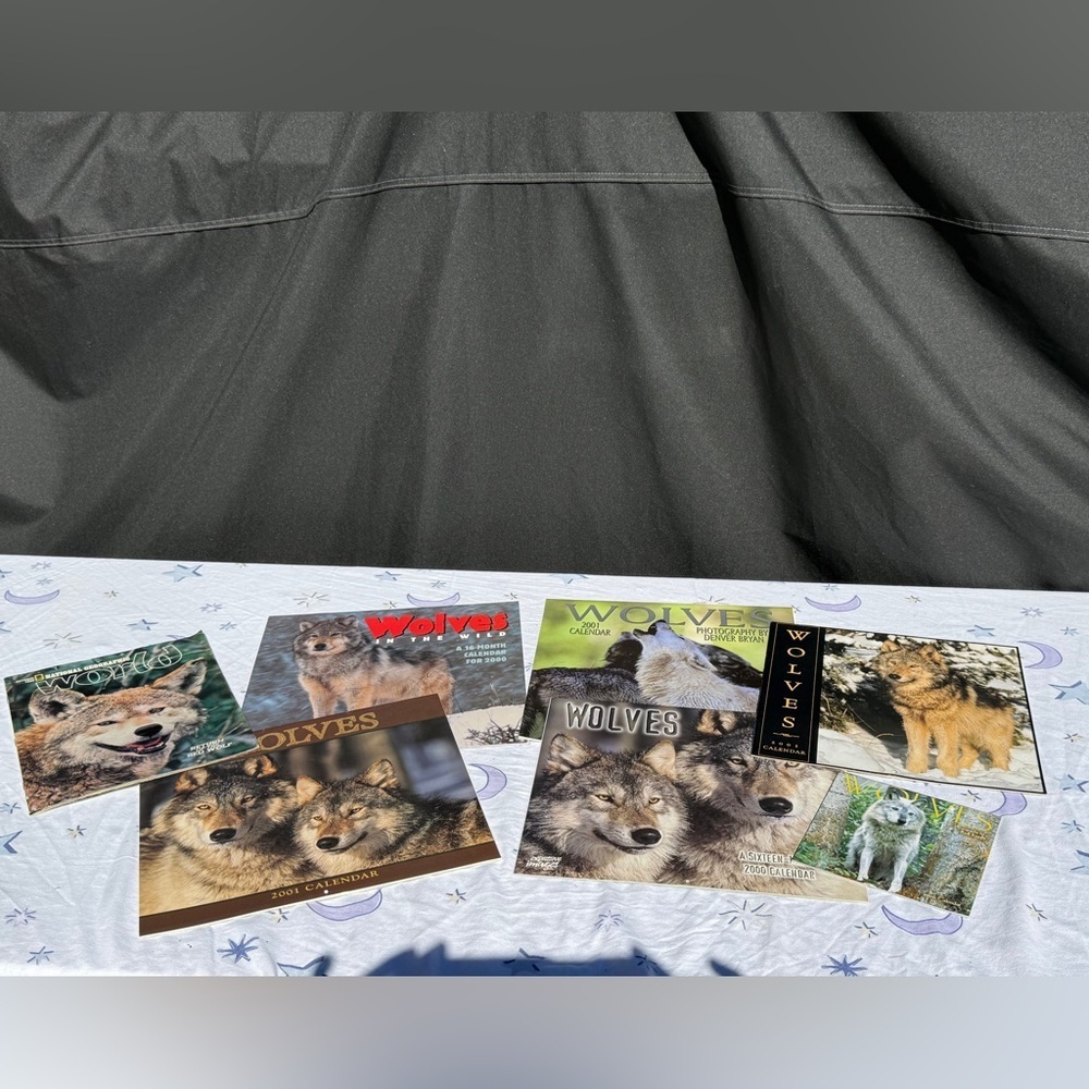 2000 & 2001 Wolves Themed Calendars & National Geographic Magazine